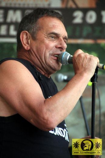 Mark Foggo and His Skasters (NL) This Is Ska Festival - Wasserburg, Rosslau 22. Juni 2018 (11).JPG